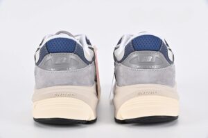 New Balance 990V6 Made In USA – Grey Day 3
