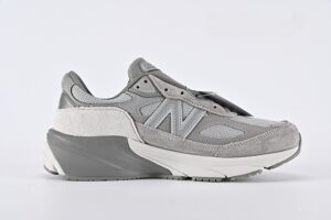 WTAPS 990v6 sneakers 2