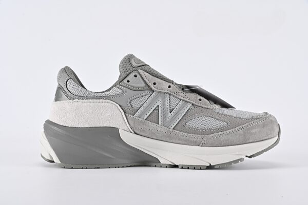 WTAPS 990v6 sneakers 2