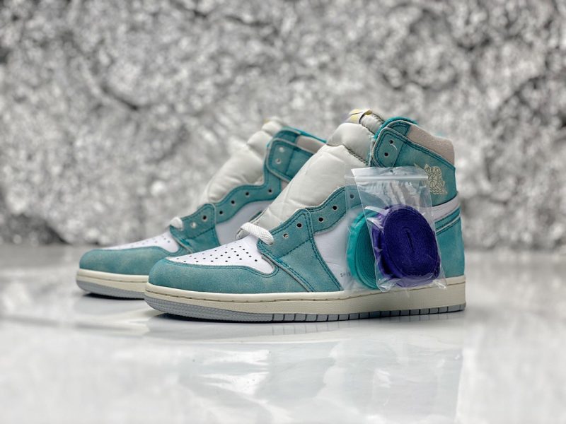 AIR JORDAN 1 RETRO HIGH OG TURBO GREEN00004 800x600 1