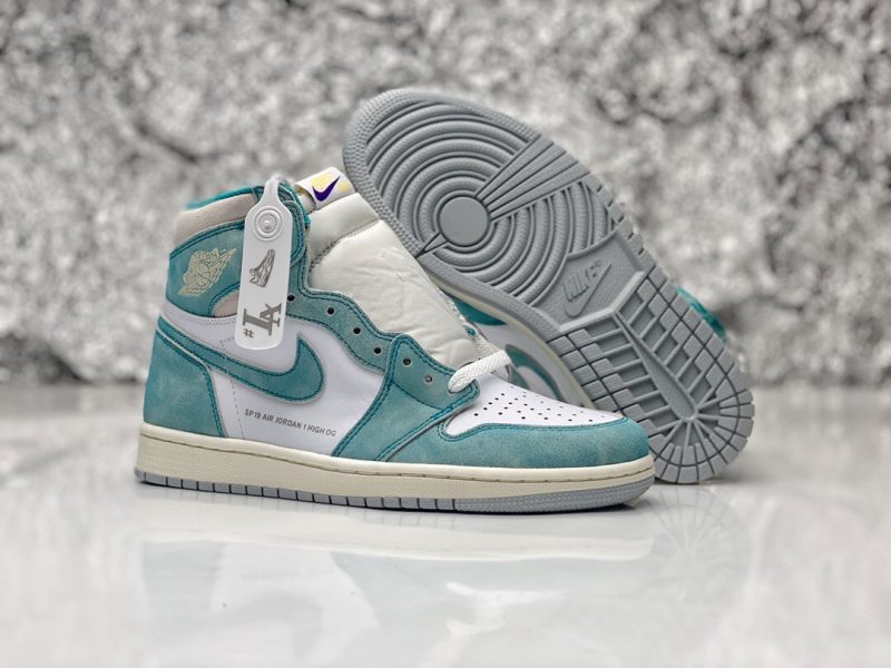 AIR JORDAN 1 RETRO HIGH OG TURBO GREEN00009 800x600 1