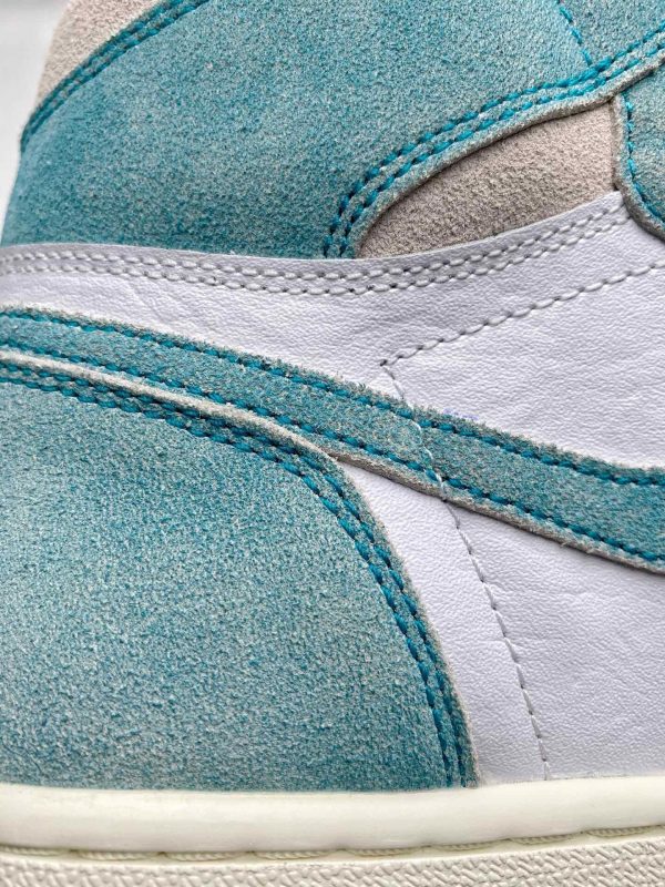 AIR JORDAN 1 RETRO HIGH OG TURBO GREEN00014 600x800 1