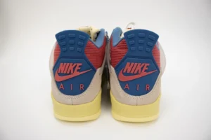 AIR JORDAN 4 RETRO UNION GUAVA ICE 2