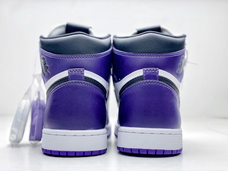 AIR JORDAN RETRO 1 HIGH OG COURT PURPLE 00016 800x600 1