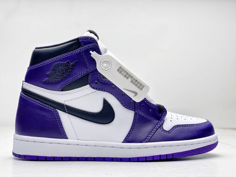 AIR JORDAN RETRO 1 HIGH OG COURT PURPLE 00018 800x600 1