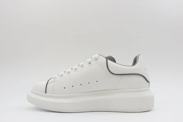 ALEXANDER MCQUEEN LEATHER PLATFORM TRAINERS SNEAKERS GRAY WHITE00003