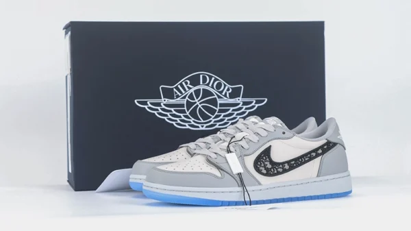 Air Jordan 1 Low Reps11