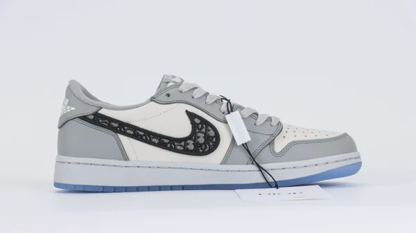 Air Jordan 1 Low Reps3