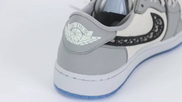 Air Jordan 1 Low Reps5