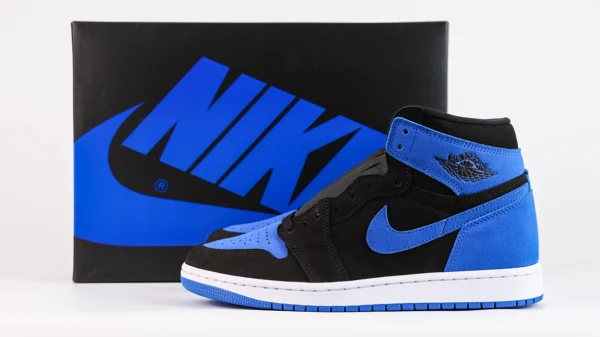 Air Jordan 1 Retro High OG Royal Reimagined Reps9