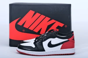 Air Jordan 1 Retro Low OG Black Toe 2023 replica 2 1