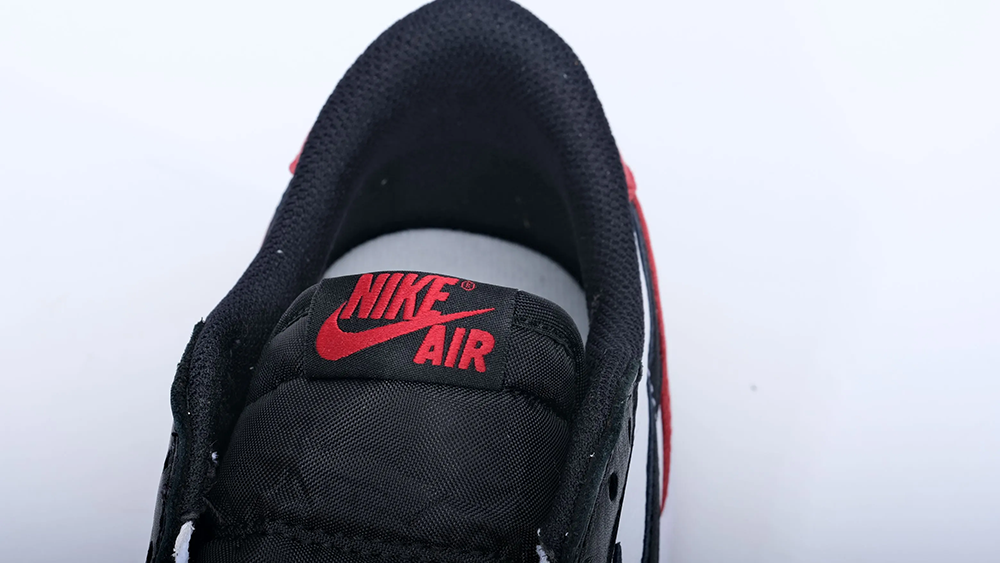 Air Jordan 1 Retro Low OG Black Toe 2023 replica 4