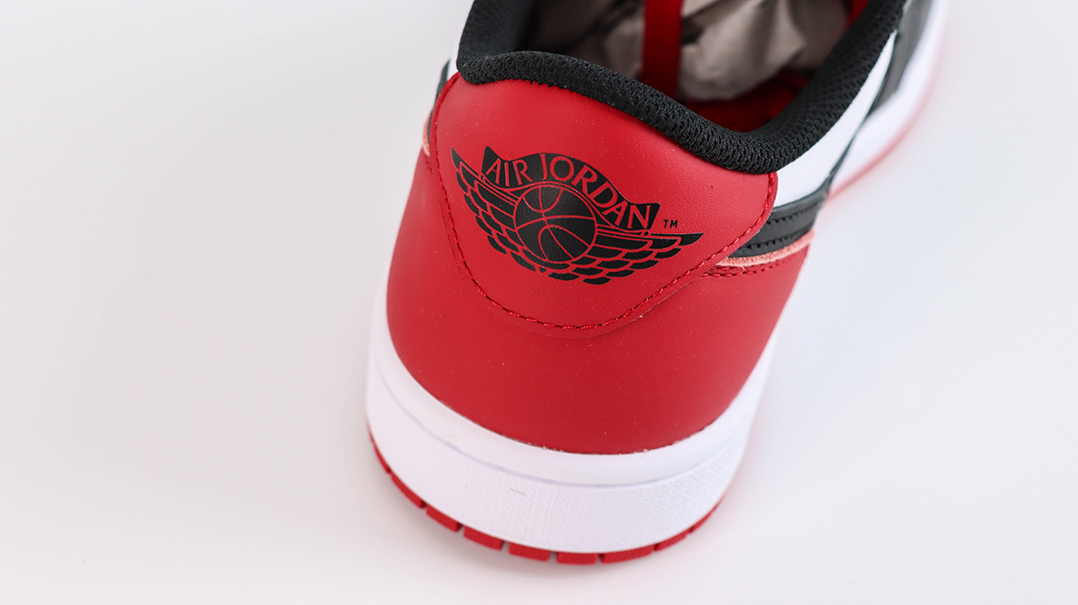 Air Jordan 1 Retro Low OG Black Toe Reps5
