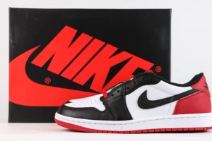 Air Jordan 1 Retro Low OG Black Toe Reps9