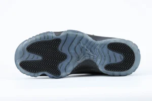 Jordan 11 Cap and Gown Replica 4 Air Jordan 11 Retro Cap and Gown Reps3