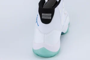 Air Jordan 11 Retro Legend Blue Reps5