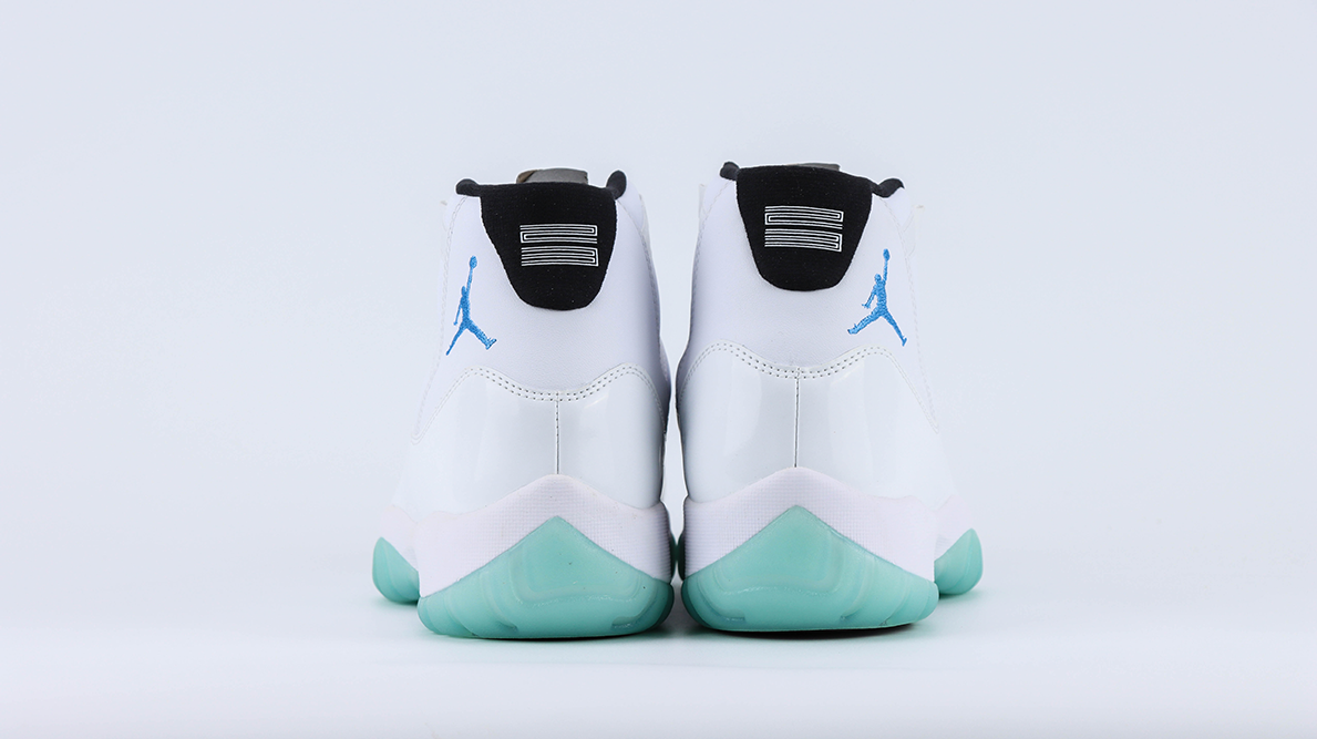 Air Jordan 11 Retro Legend Blue Reps9