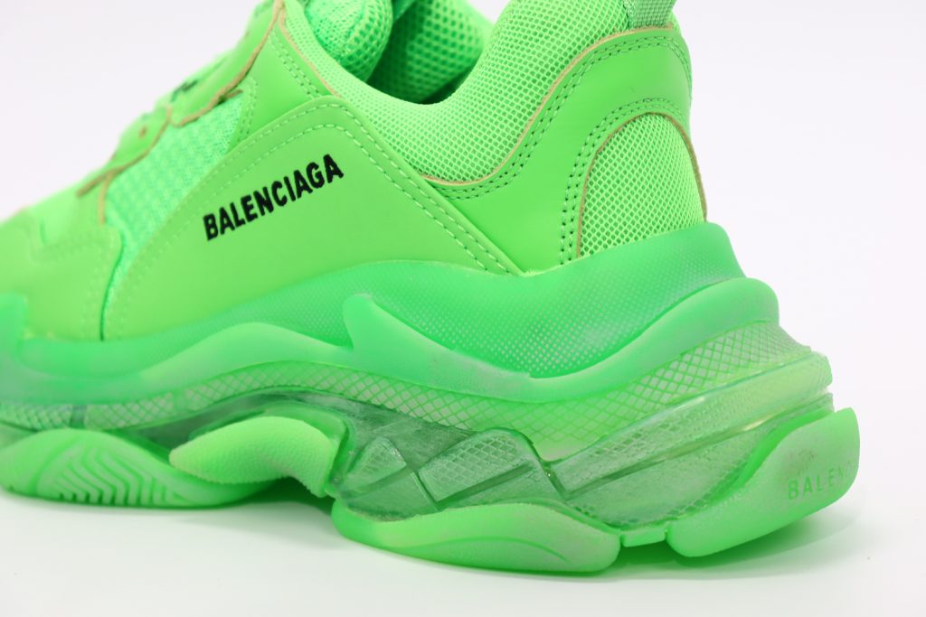BALENCIAGA TRIPLE S GREEN 38 11 1024x683 1