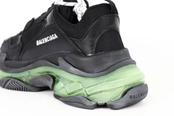 BALENCIAGA TRIPLE S SNEAKER BLACK GREEN 10
