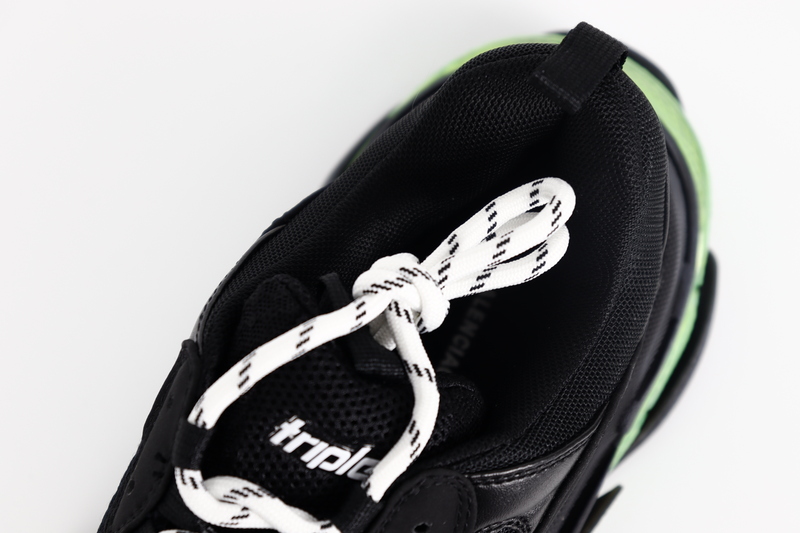 BALENCIAGA TRIPLE S SNEAKER BLACK GREEN 8