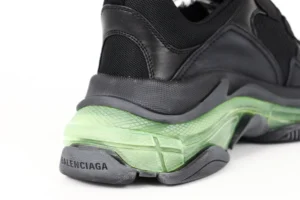 BALENCIAGA TRIPLE S SNEAKER BLACK GREEN 9