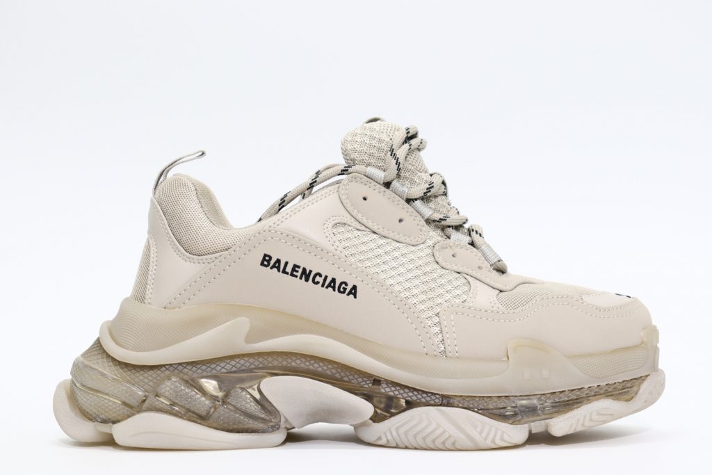 BALENCIAGA TRIPLE S SNEAKER GRAY 2 1024x683 1