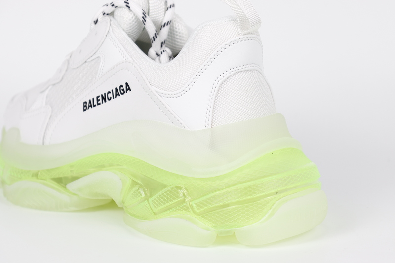 BALENCIAGA TRIPLE S SNEAKER WHITE GREEN 10