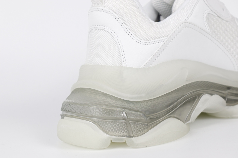 BALENCIAGA WHITE TRIPLE S SNEAKER 2