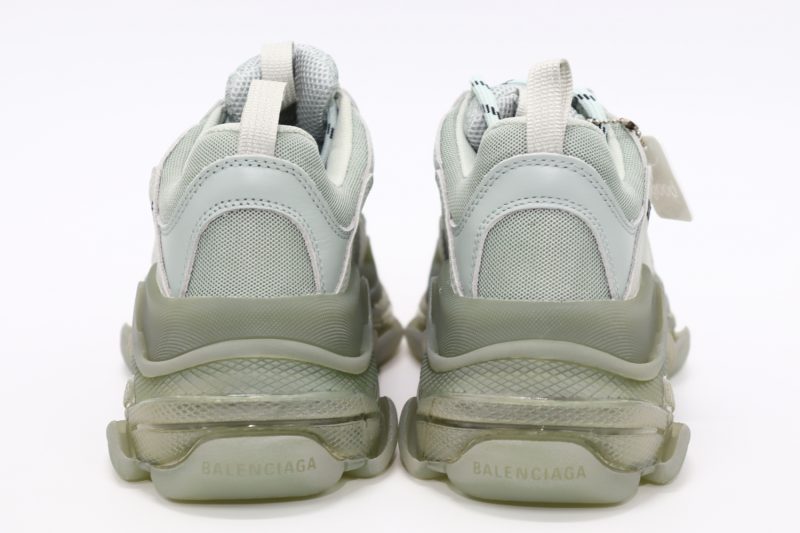 Balenciaga Triple S Grey 37 3 800x533 1