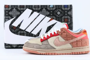 CLOT x Dunk Low SP What The With Trading Card Reps9