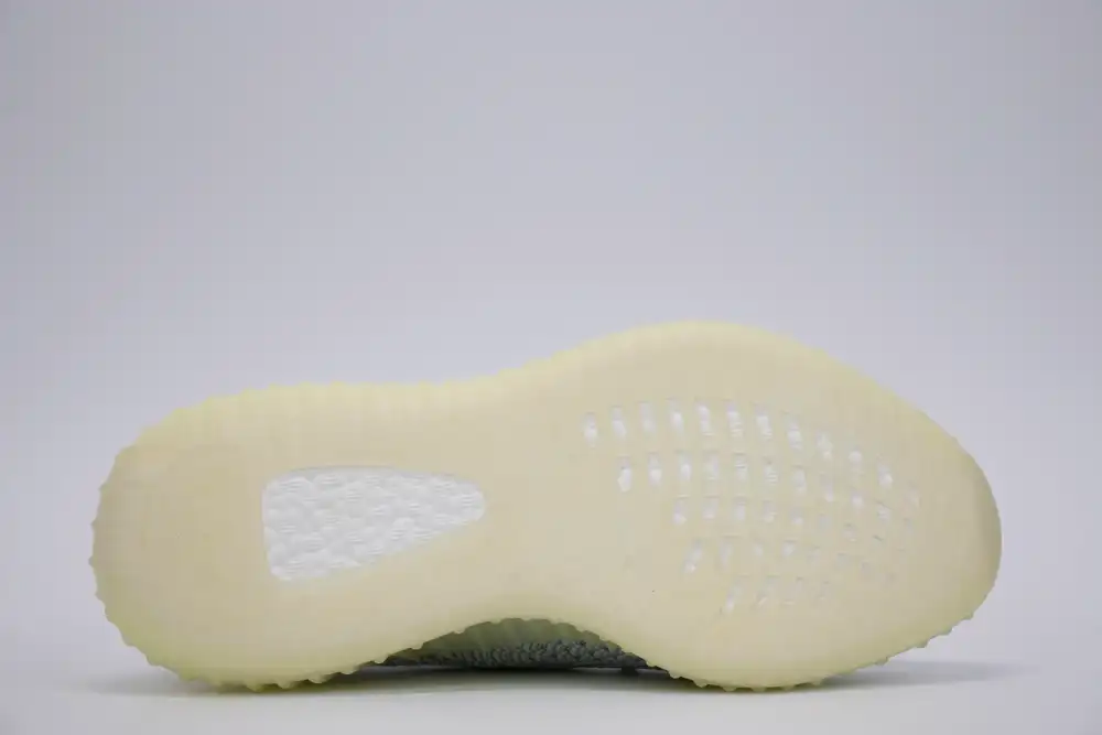 CLOUD WHITE REFLECTIVE00005