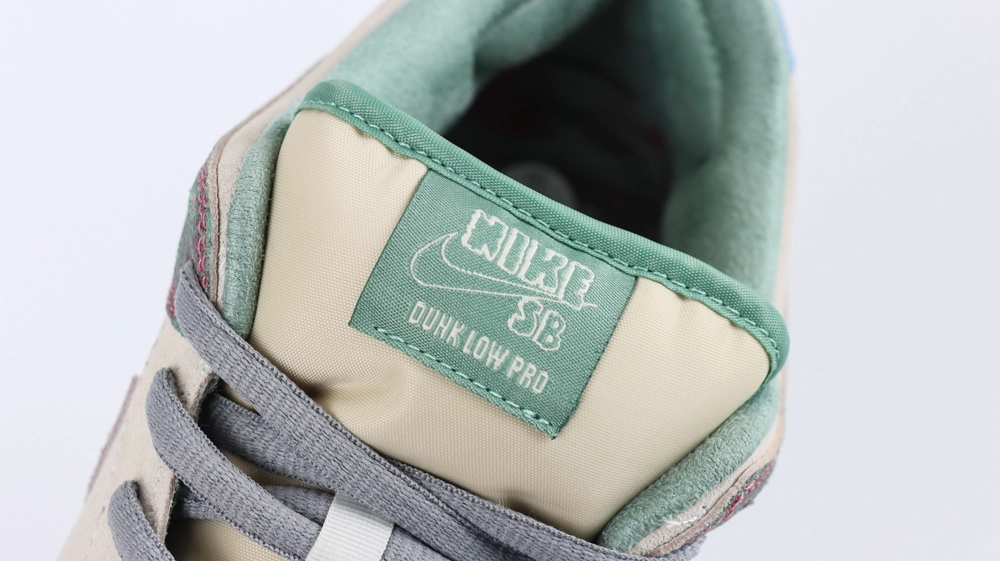 Crenshaw Skate Club x Dunk Low SB 5