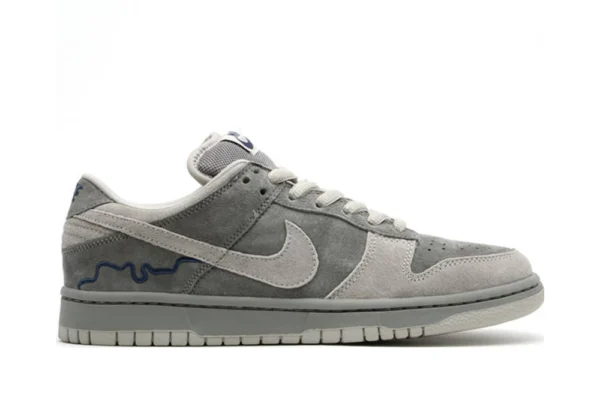 DUNK LOW PRO SB LONDON