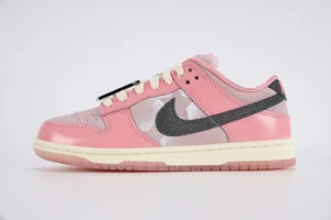 Dunk Low LX Barbie Womens00001