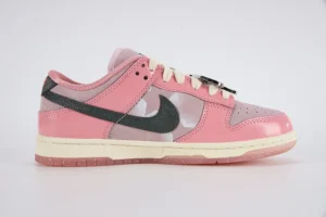 Dunk Low LX Barbie Womens00003
