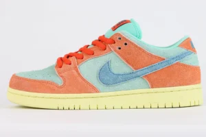 Dunk Low SB Orange Emerald Rise Reps11