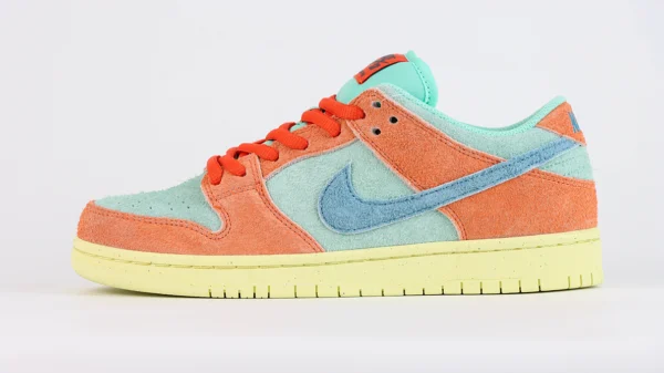 Dunk Low SB Orange Emerald Rise Reps11