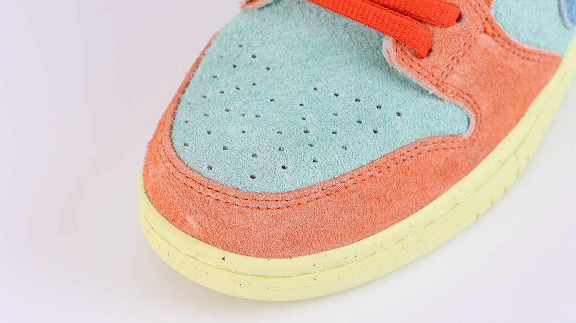 Dunk Low SB Orange Emerald Rise Reps12
