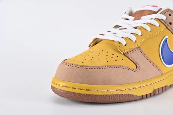 Dunk Low SB Premium Newcastle Brown Ale4