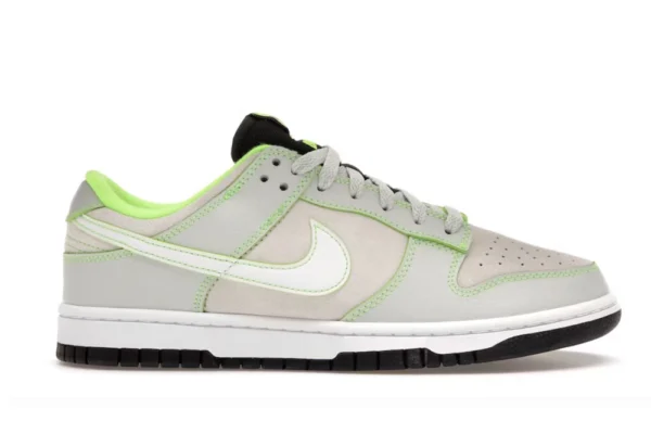 Dunk Low University of Oregon PE 2023 1