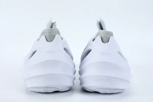 HHH 8997
