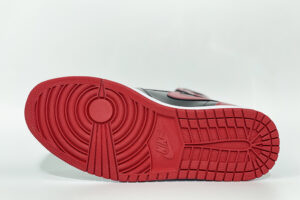 Jordan 1 Retro High OG Patent Bred Reps3