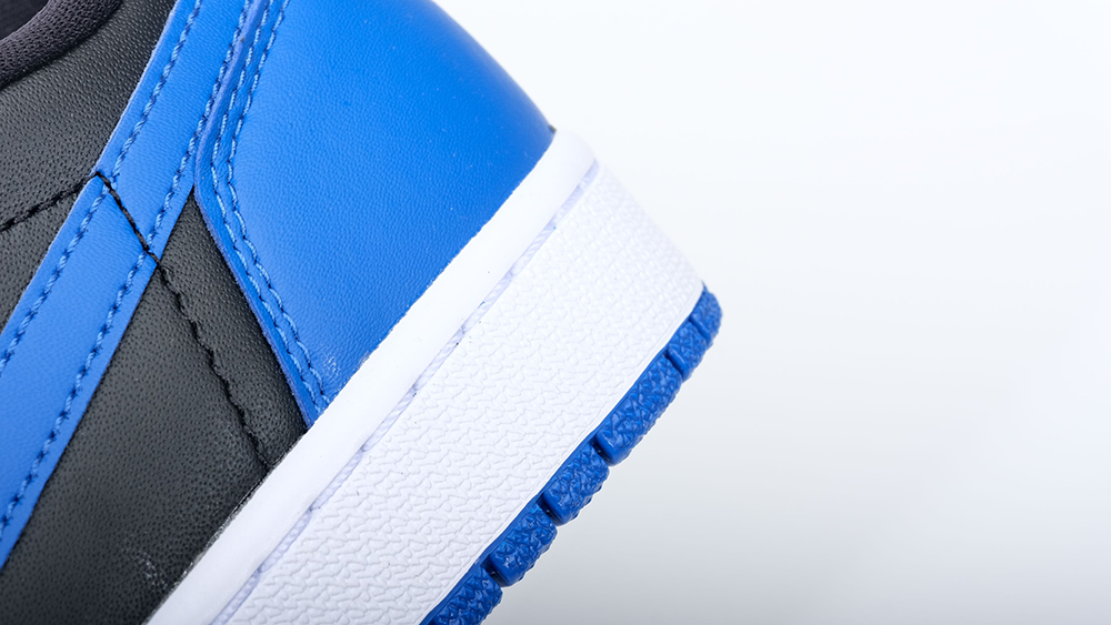 Jordan 1 Retro Low Royal replica 5