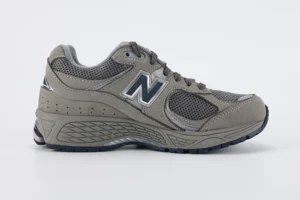 New Balance 2002R Light Grey REps 2 New Balance 2002R Light Grey REps2023 02 13 at 03.44.09 3 1