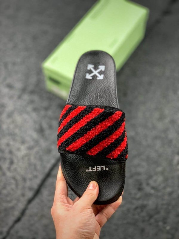 OFF WHITE FLYKNIT STRIPE SLIDER00001 600x800 1