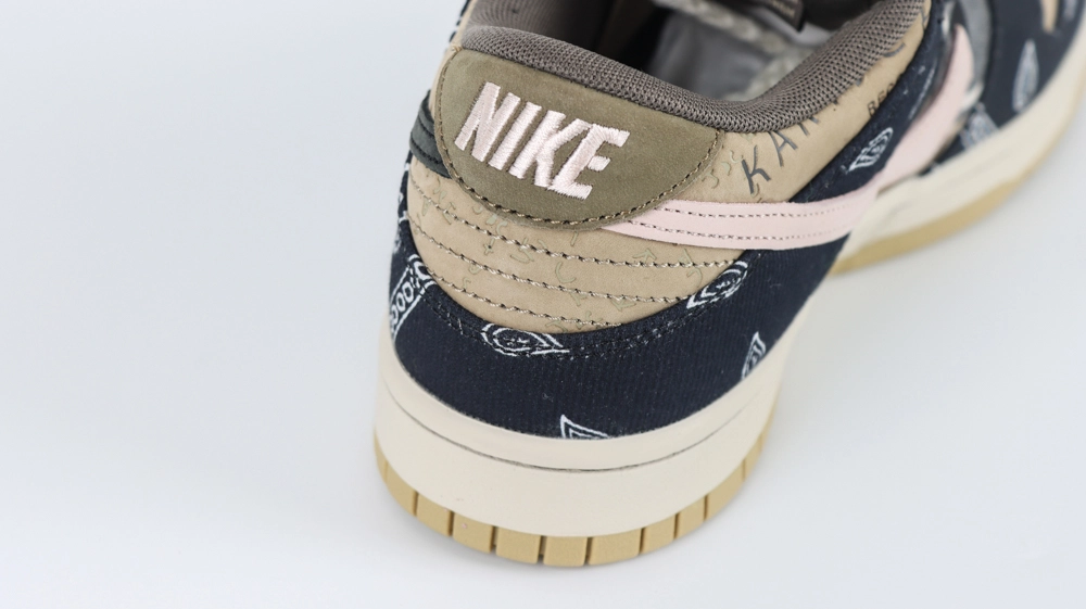 Replica Travis Scott Dunks Bandana Low 5