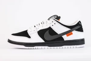 TIGHTBOOTH x Dunk Low SB Reps1