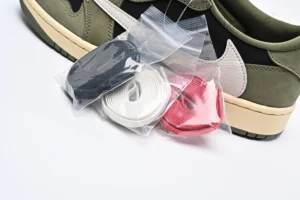 Travis Scott x Air Jordan 1 Low OG 22Black Olive222