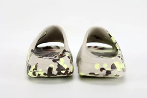 YEEZY SLIDE MXMOGR REPLICA 2023 05 21 at 14.12.17 8 1