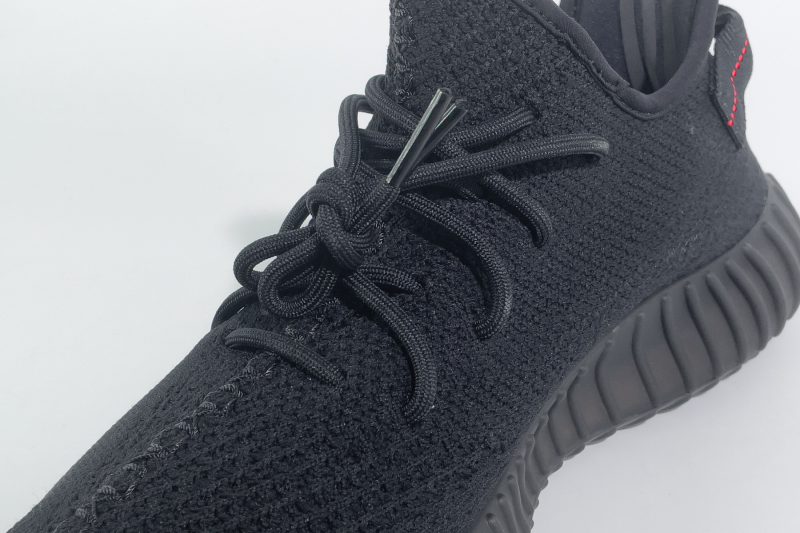 Yeezy 350 V2 Bred 9 1 800x533 1